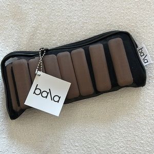 NWT Taupe Bala Bands